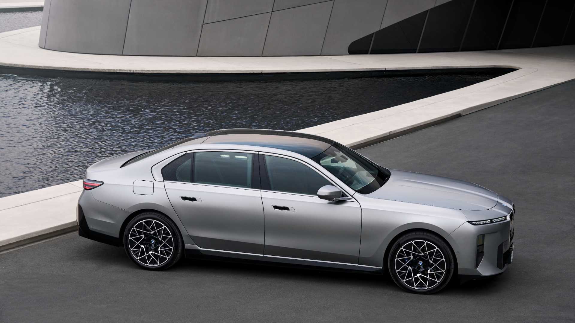 Flagship Power 2027 BMW M760 xDrive: V8 Returns To BMW's Flagship Sedan