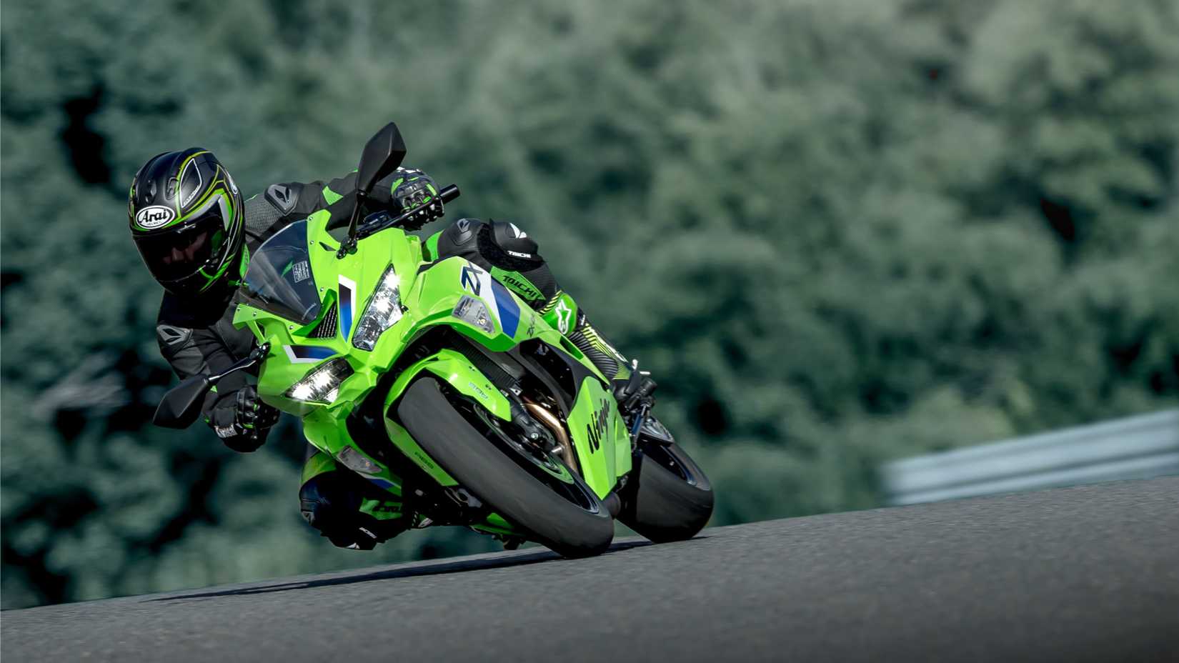 2027 Kawasaki Ninja ZX-4R First Look: Everyday Power, Supersport Handling