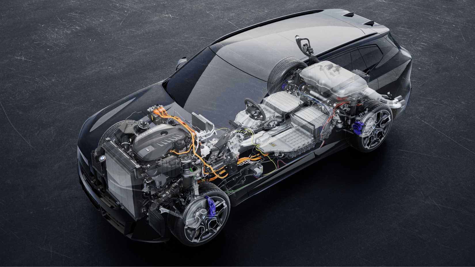 BMW X5 M60e xDrive top-down view of the internals