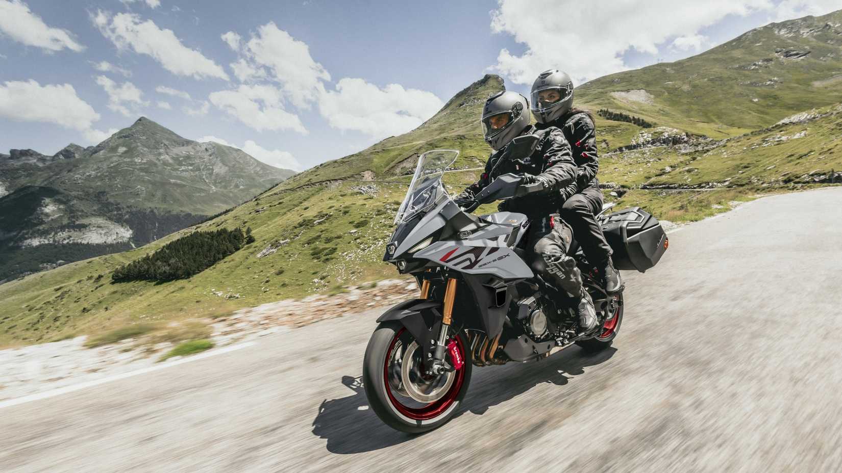 Suzuki GSX-S1000GX+ fully equipped with a pillion 