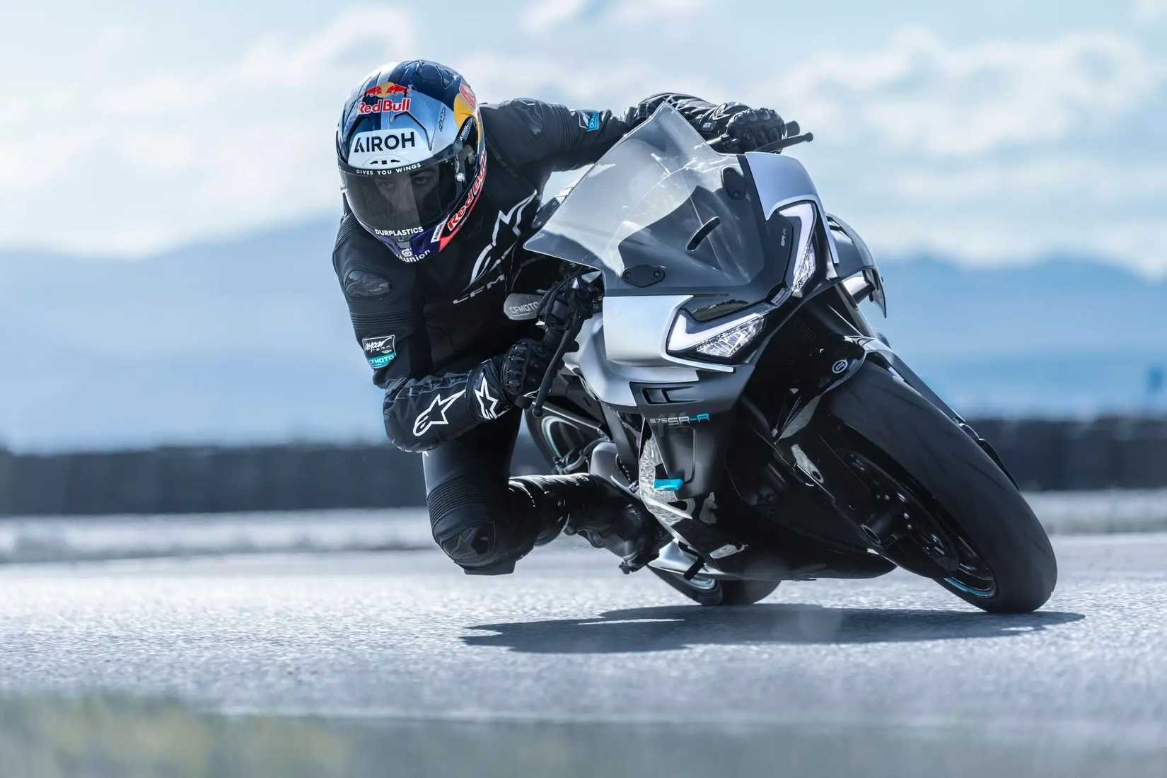 CFMOTO replaces Yamaha as WorldWCR's sole motorcycle supplier for 2027