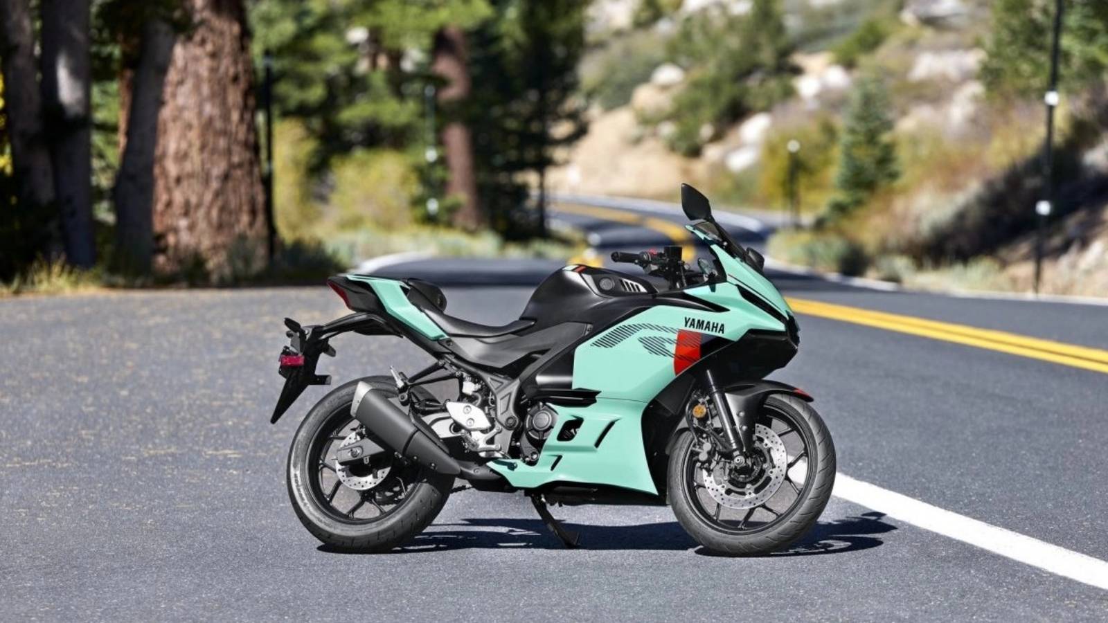 Moneycontrol Machine The Affordable Sport Bike That Experienced Riders Still Love