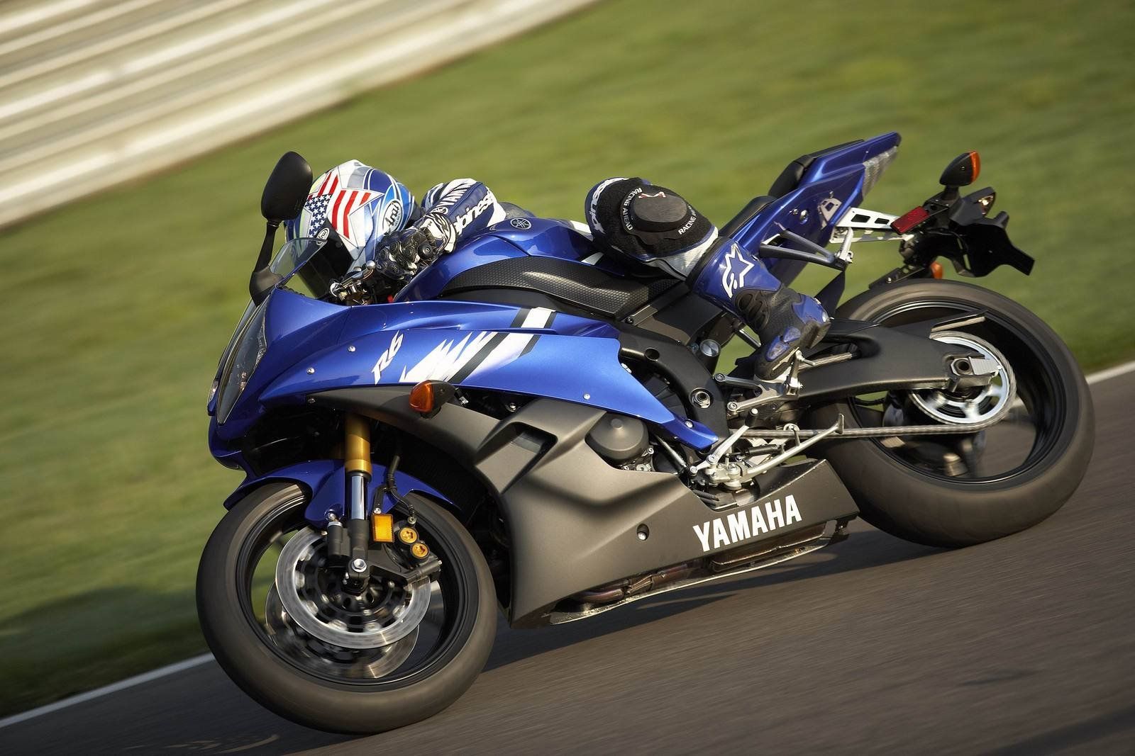 Yamaha YZF r400