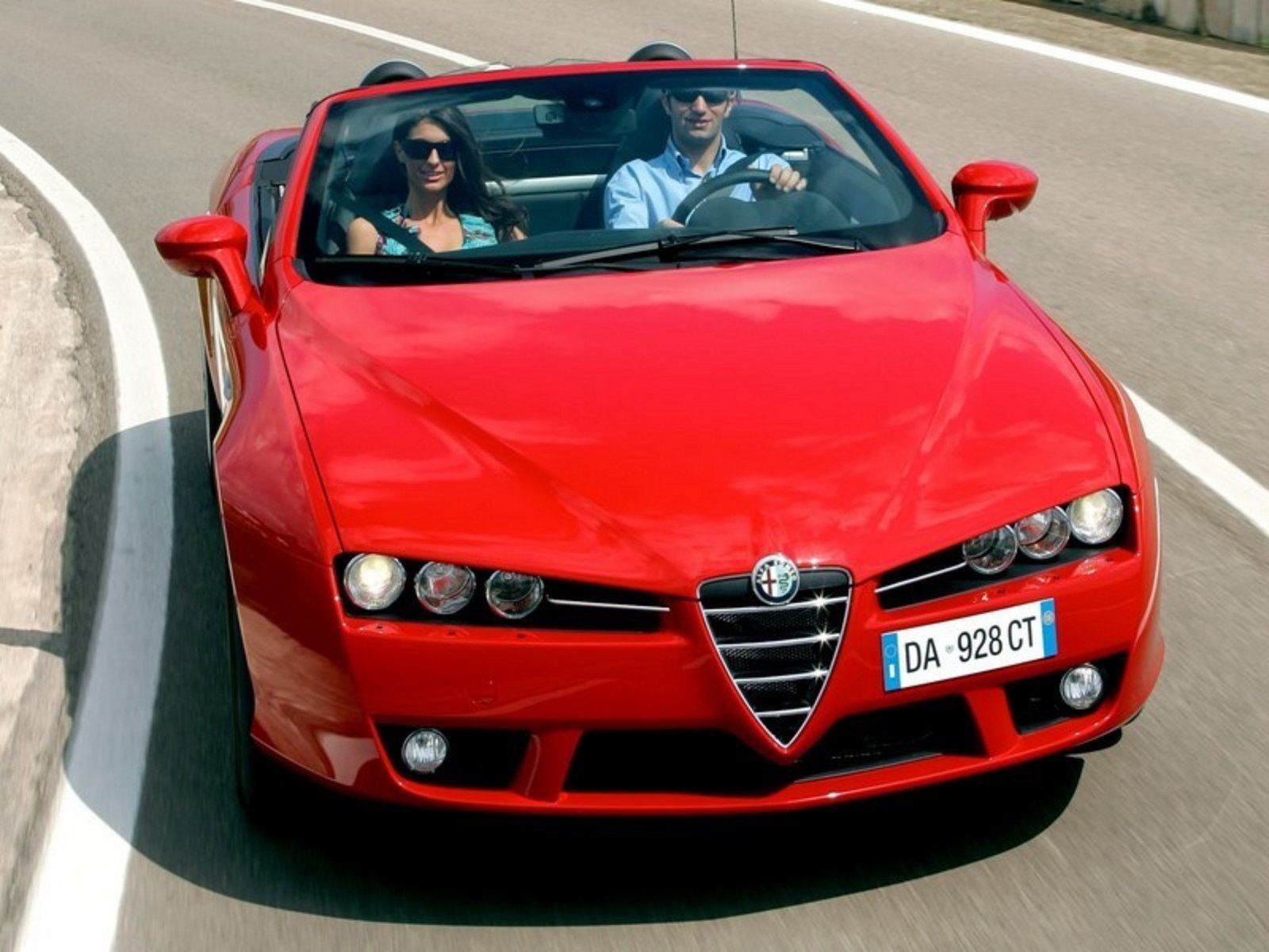 Альф ромео фото. Альфа Ромео 159 Spider. Alfa Romeo 159 кабриолет. Машина марки Альфа Ромео 159. Альфа Ромео Брера спорт.