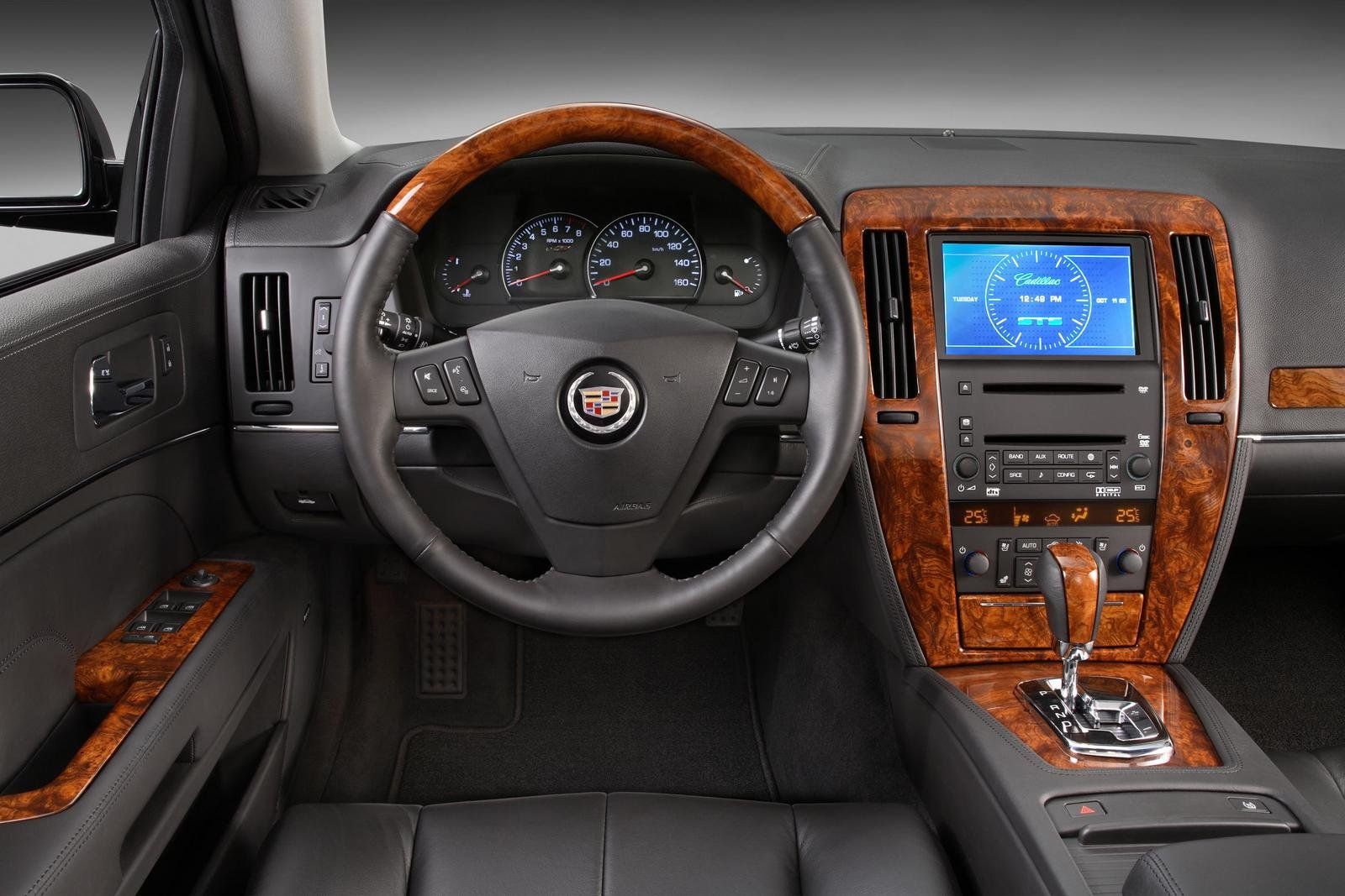 Cadillac STS 4 6 2008