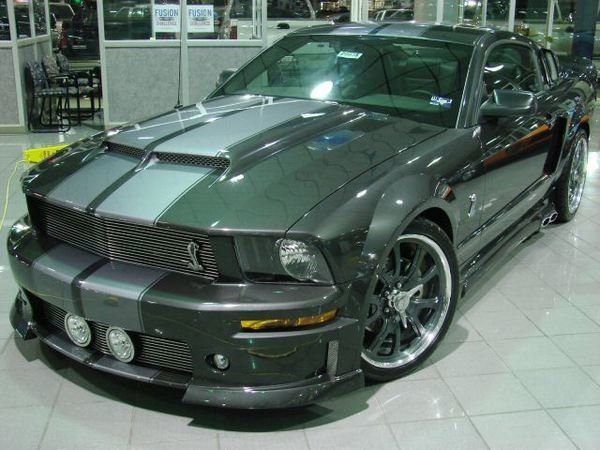 Ford Mustang Cervini