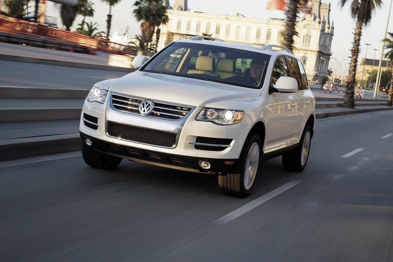 Машина Volkswagen Touareg 2007