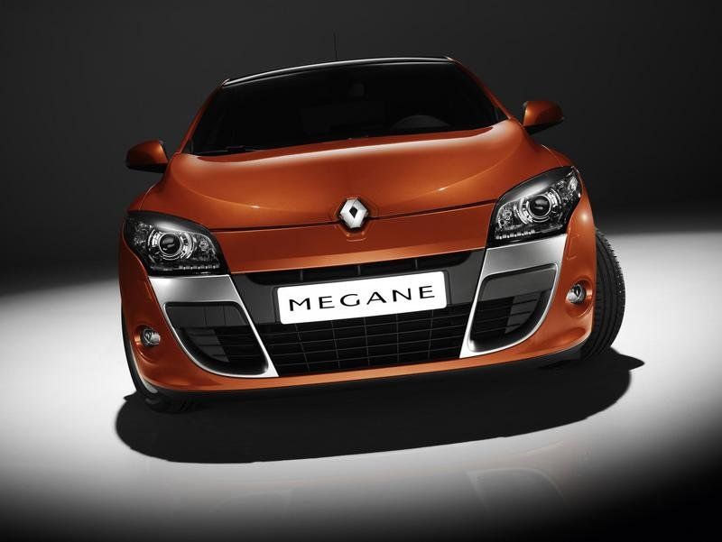 2009 Renault Megane Coupe wallpaper image