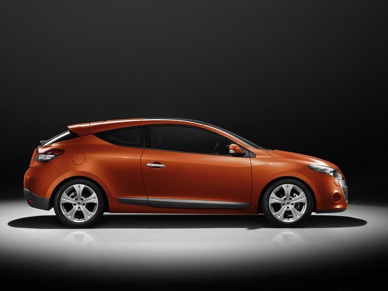 2009 Renault Megane Coupe wallpaper image