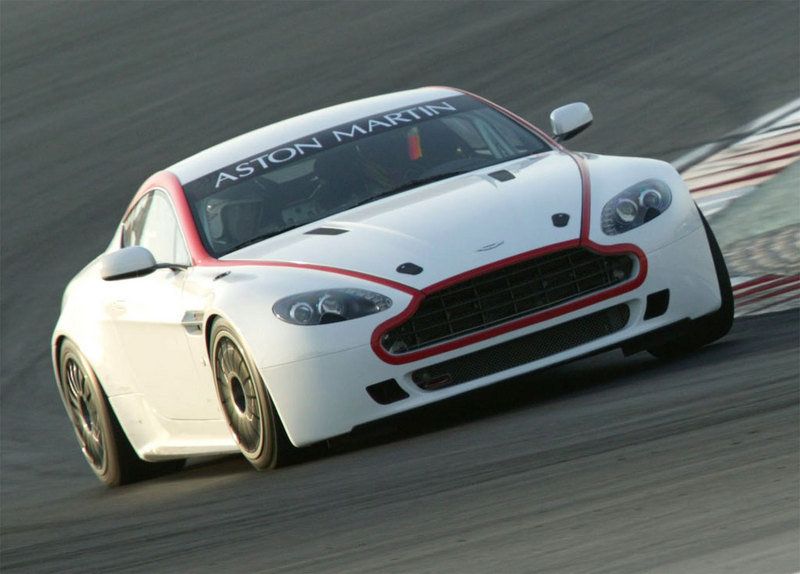 Aston Martin v8 Vantage gt4