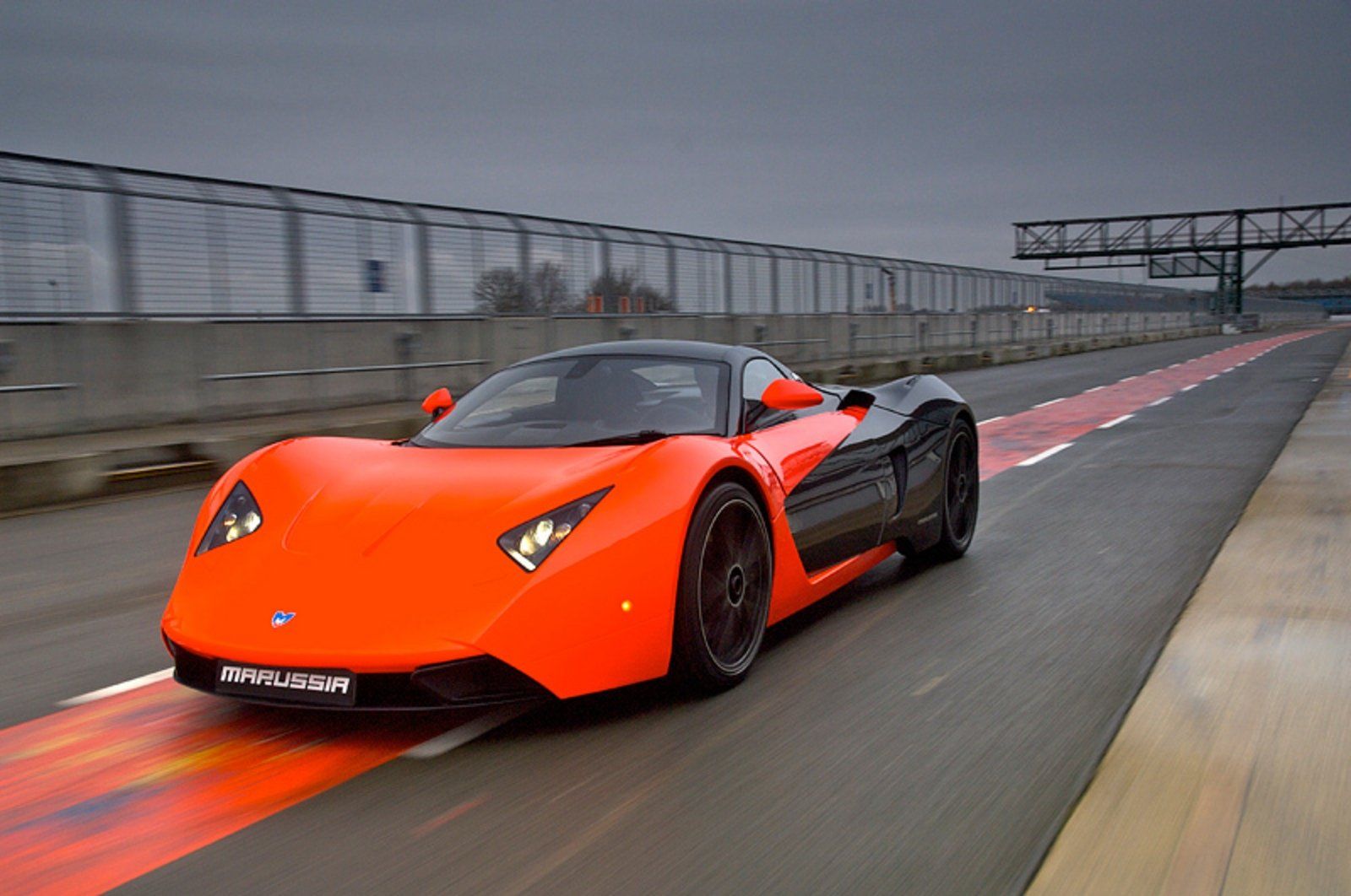 Marussia Motors b1