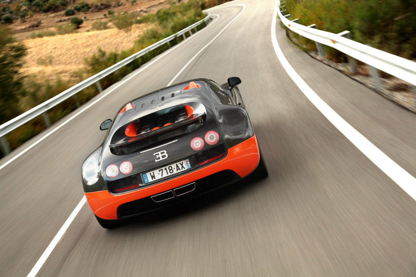 Bugatti Veyron 16 4 Supersport салон