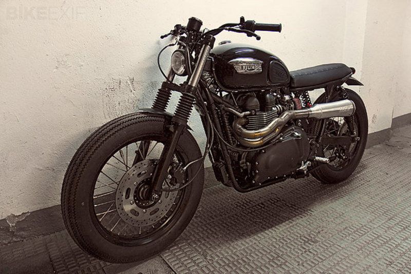 Мотоцикл Триумф Бонневиль 2007. Triumph Bonneville Steve MCQUEEN. Triumph 1/12. Buell Cafe Racer.