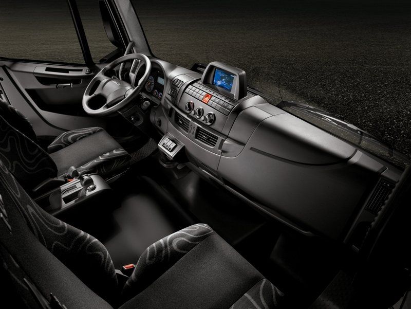 ивеко стралис 2012 года салон. Iveco eurocargo 2021 салон. Iveco stralis hi-way салон. Iveco stralis hi-way euro 6 салон. самосвал ивеко траккер салон.