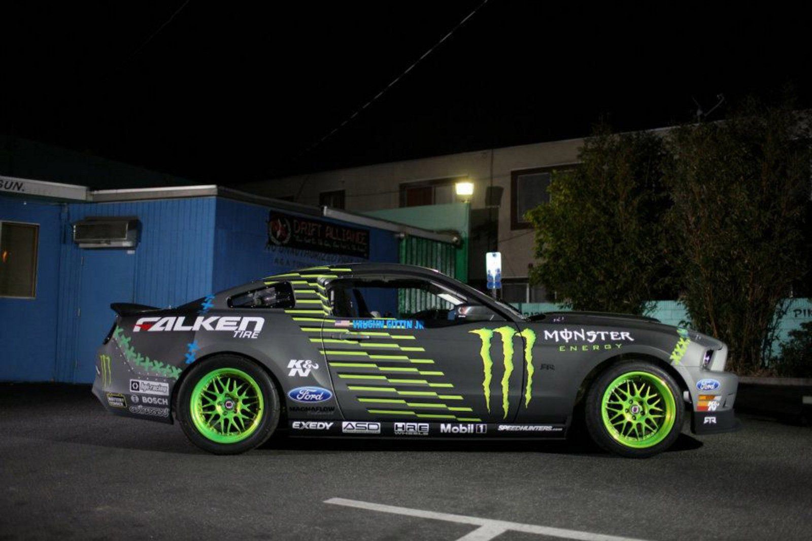 Форд Мустанг Monster Energy