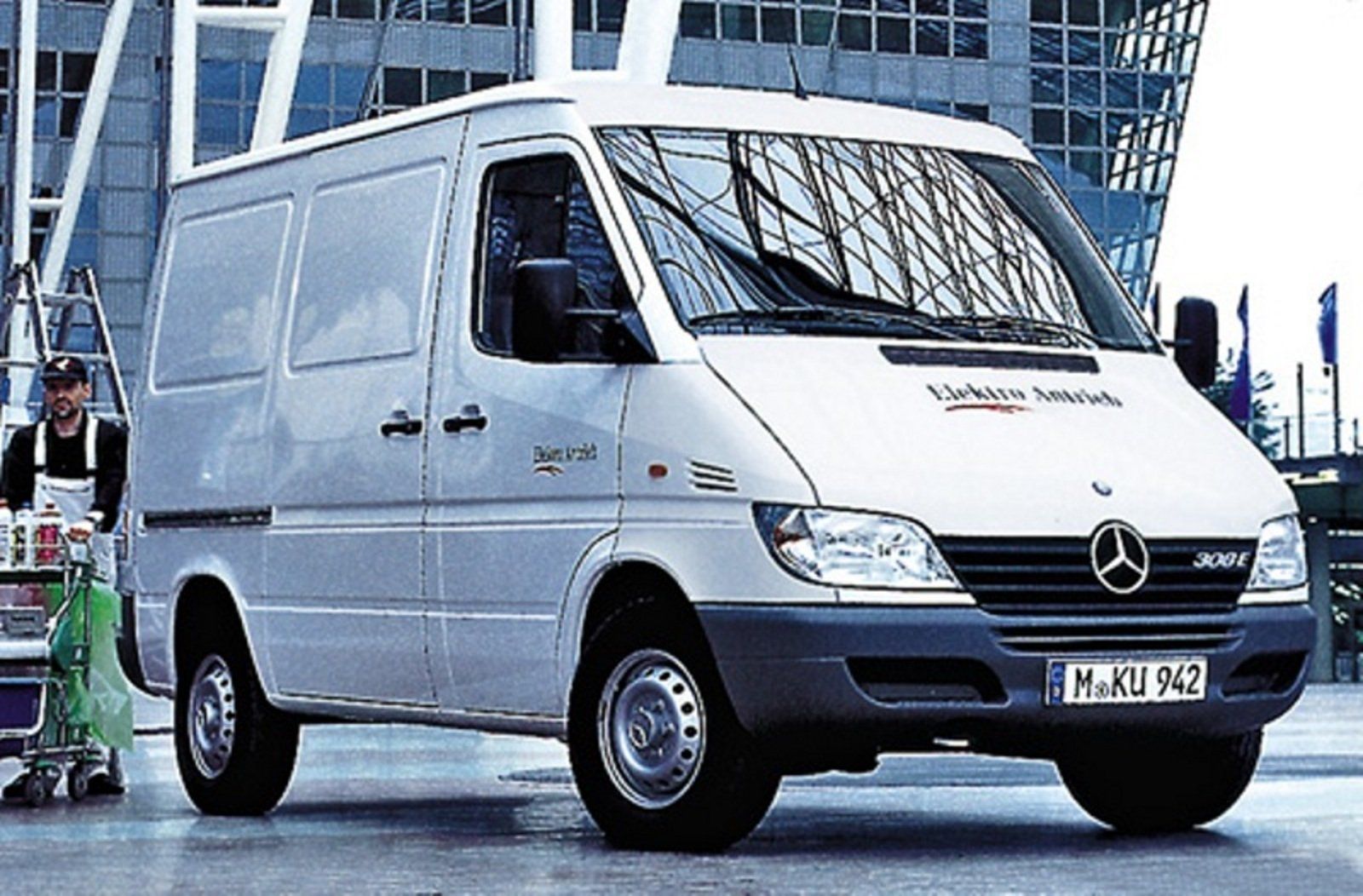 Спринтер стар. Мерседес Спринтер 1995. Mercedes Sprinter 213 CDI. Спринтер 212d. Mercedes-Benz Sprinter 1995-2005 г.