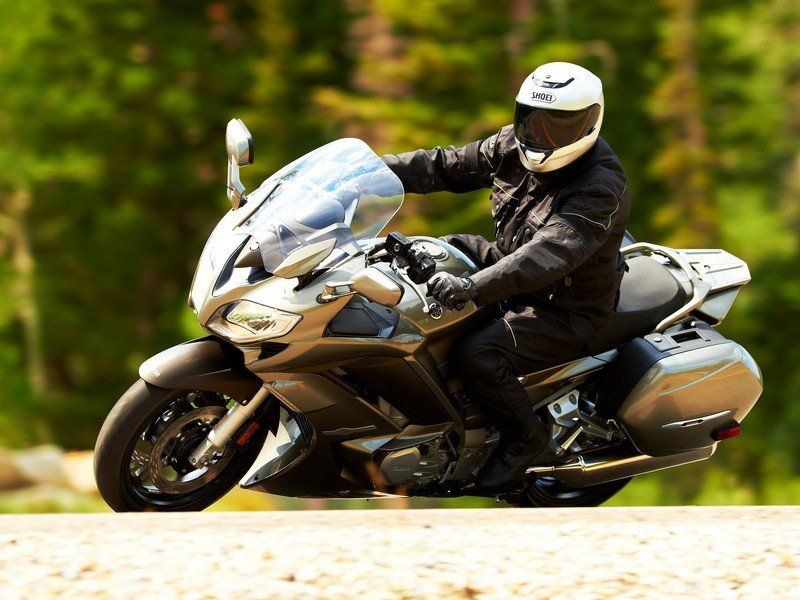 Yamaha FJR 1300 РѕР±РѕРё