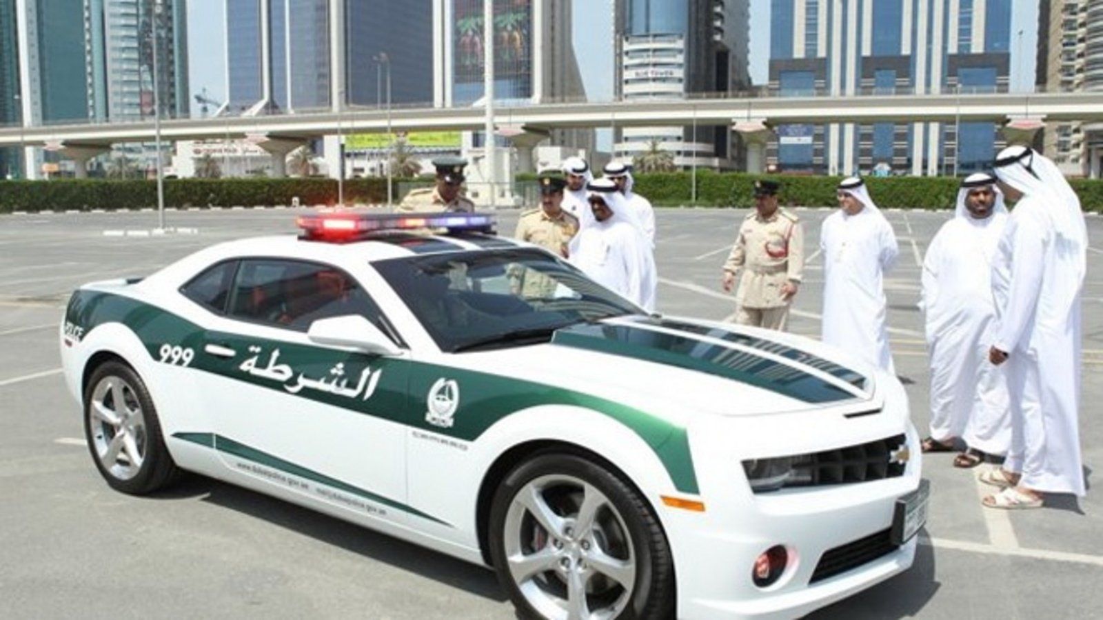 Камаро полиция Дубая