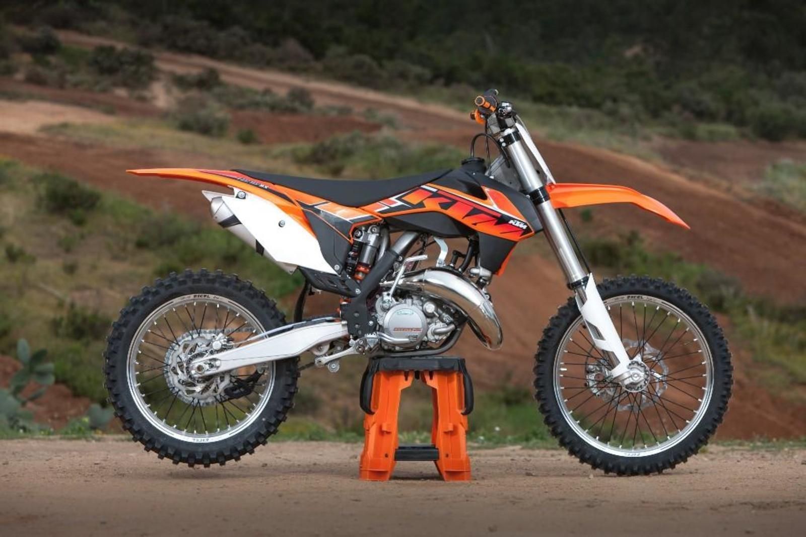 KTM EXC Модельный год