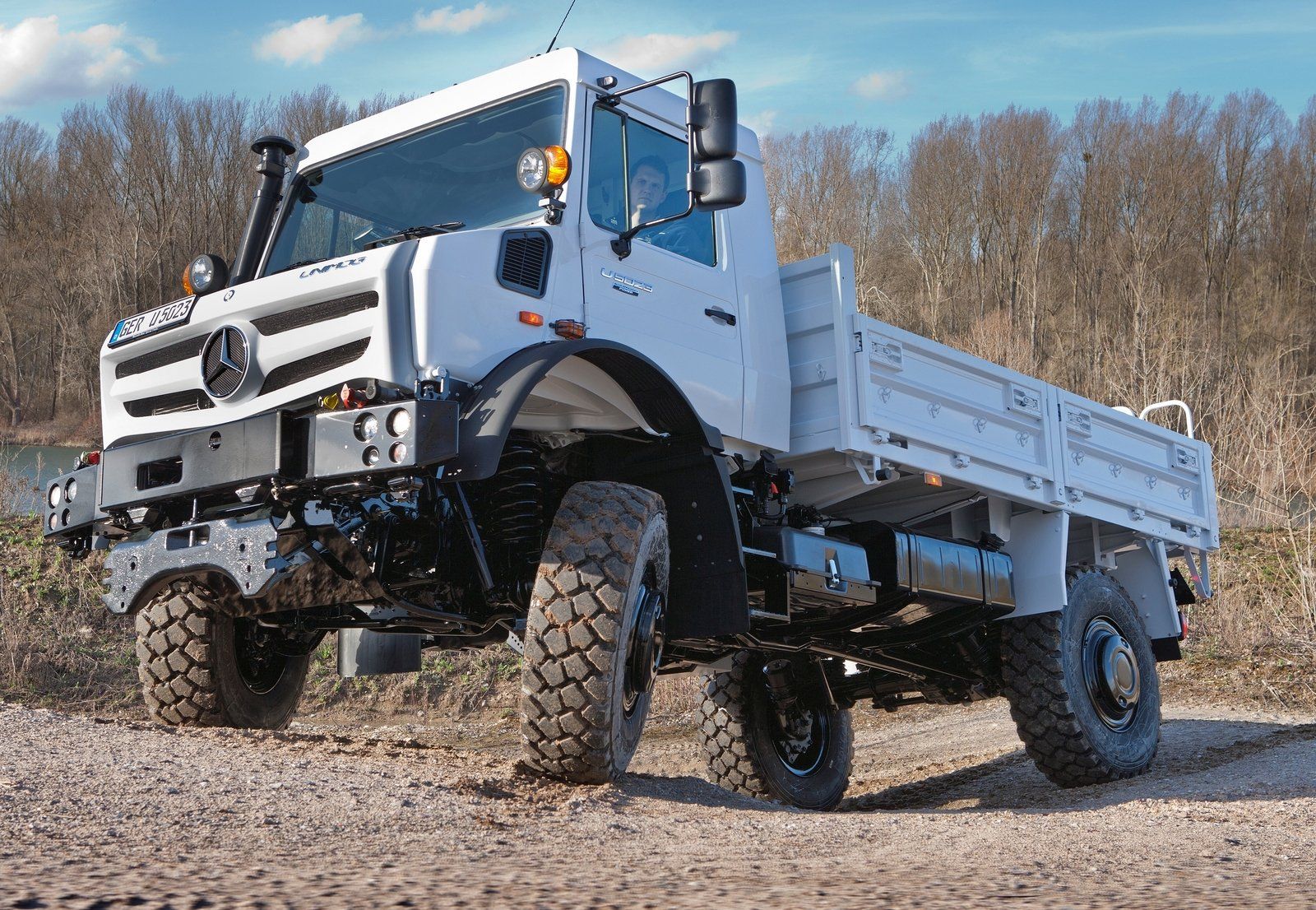 Mercedes Benz Unimog u5023