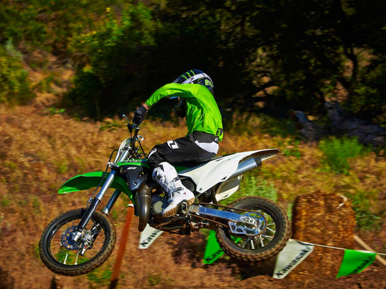 Kawasaki kx 85 характеристики. Кавасаки KX 85. Kawasaki KX 85. Kawasaki KX 85 2015. Kawasaki 85cc.