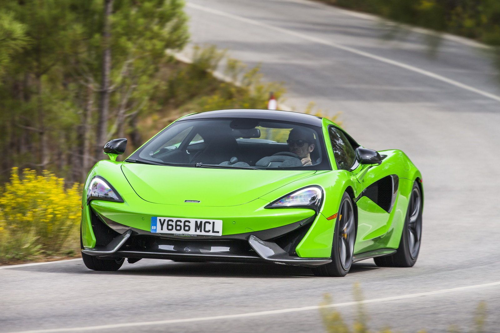 MCLAREN 570s 2015 Supercar