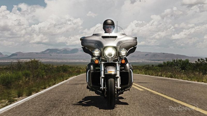 Harley Davidson FLHTCU Ultra Classic Electra Glide