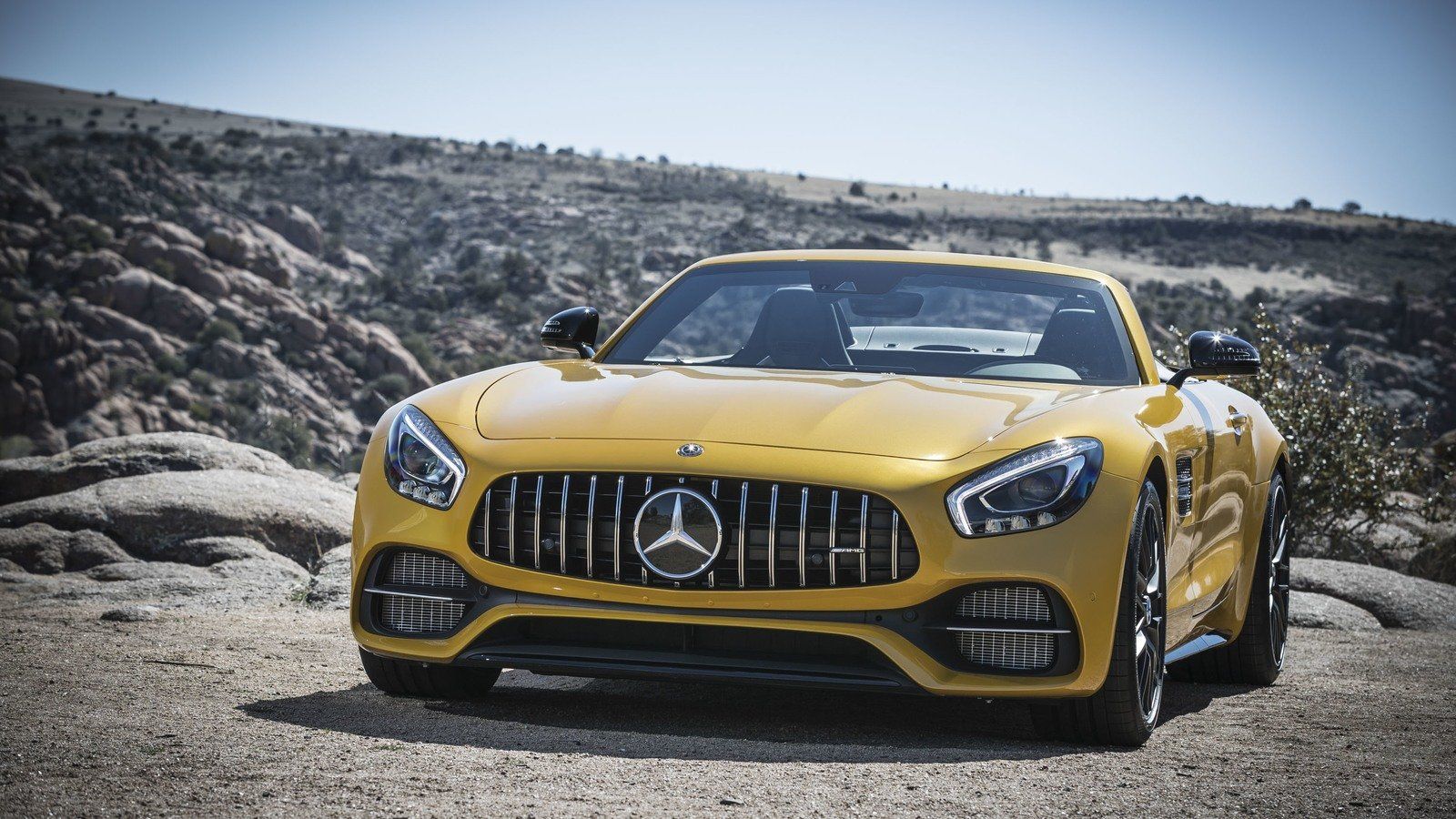 Мерседес AMG gt Roadster 2017