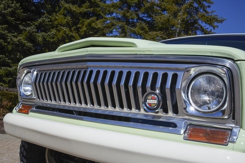 Jeep Truck Grand Wagoneer