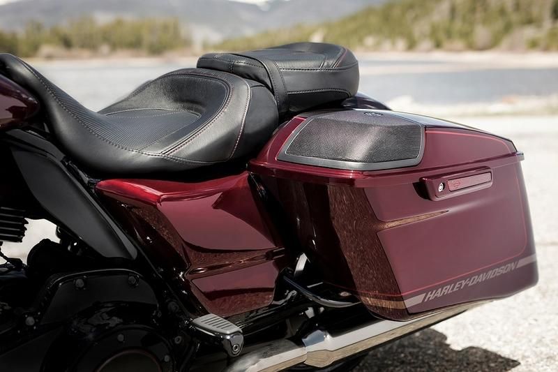 Harley Davidson Electra Glide CVO 2015