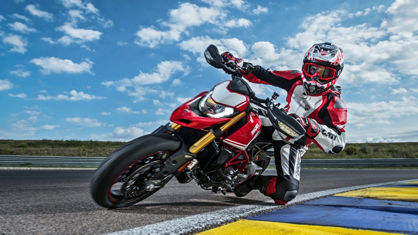 РњРѕС‚РѕС†РёРєР» Ducati Hypermotard 950