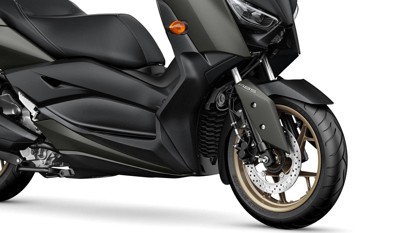 2022 yamaha xmax top speed