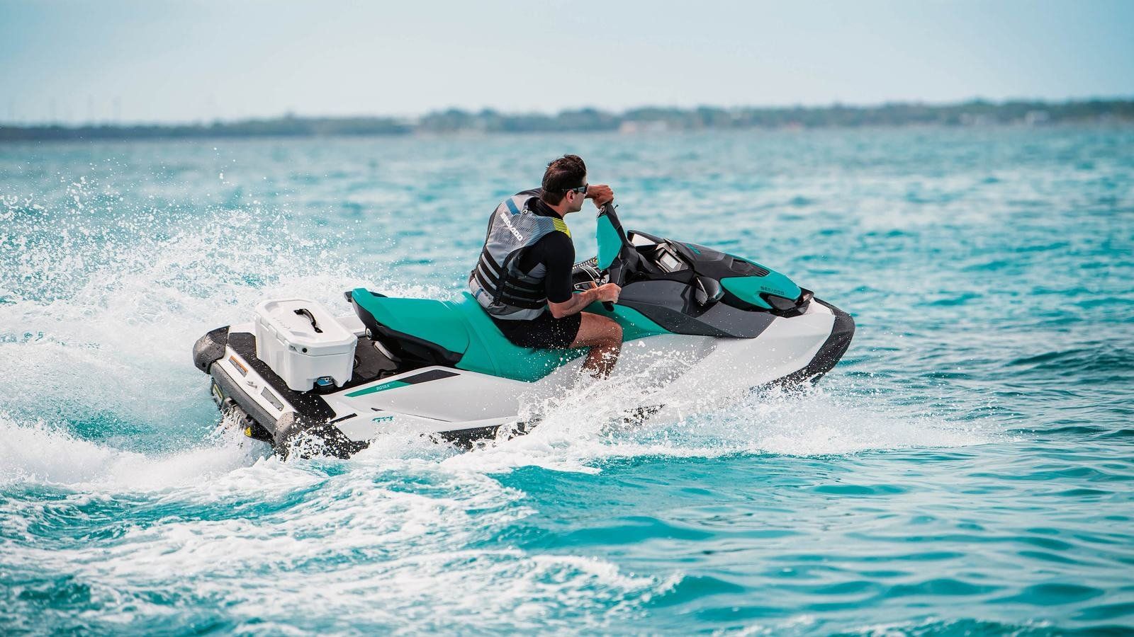 BRP Sea Doo vs