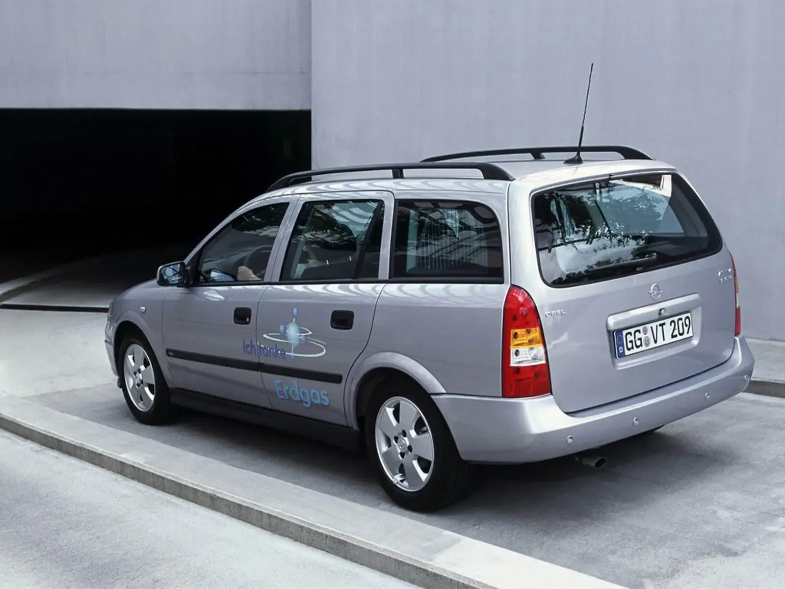 Универсал караван. Opel Astra универсал 1998. Opel Astra g Caravan 2003. Opel Astra Caravan универсал.