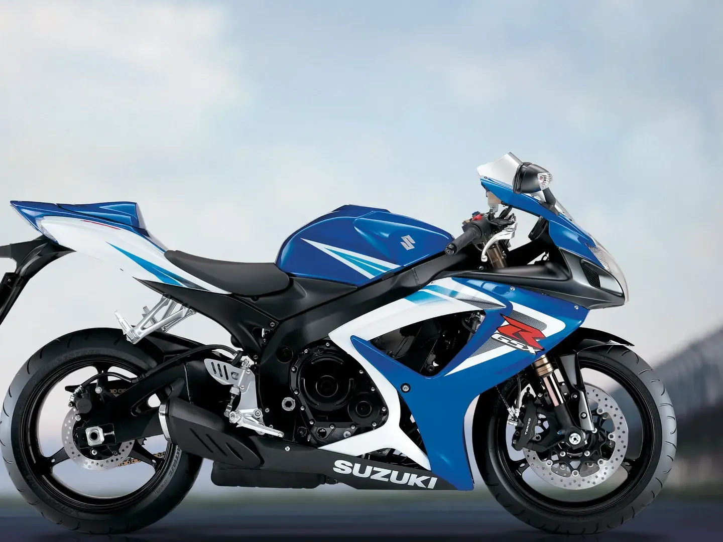 Байк Сузуки GSX R 750