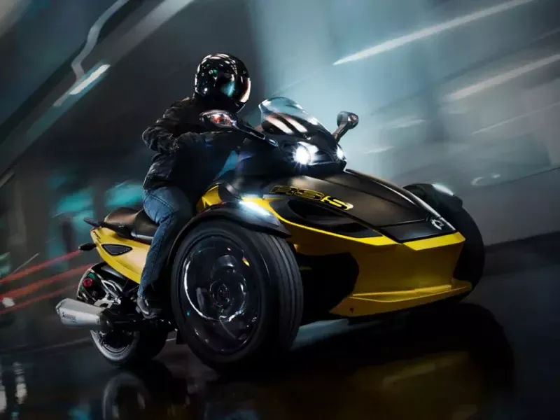 Трицикл can am Spyder RS