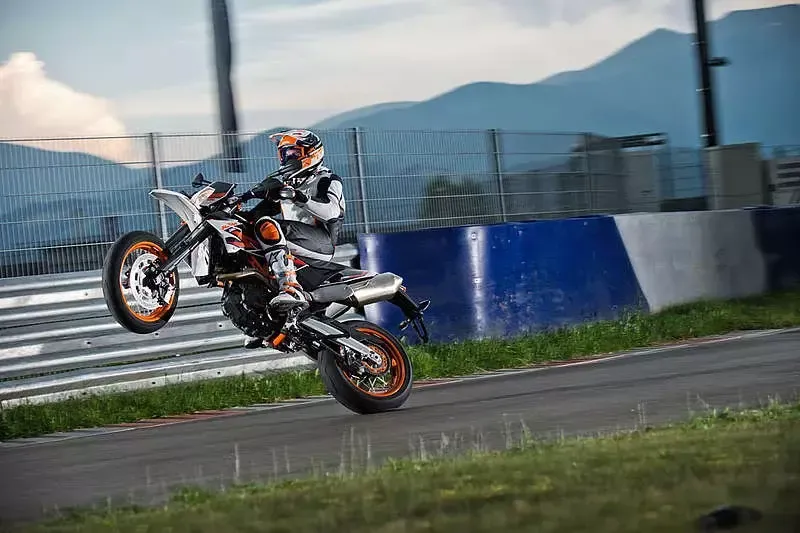 KTM 690 SMC