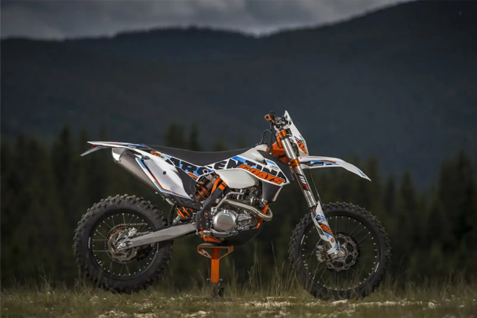 KTM EXC Модельный год