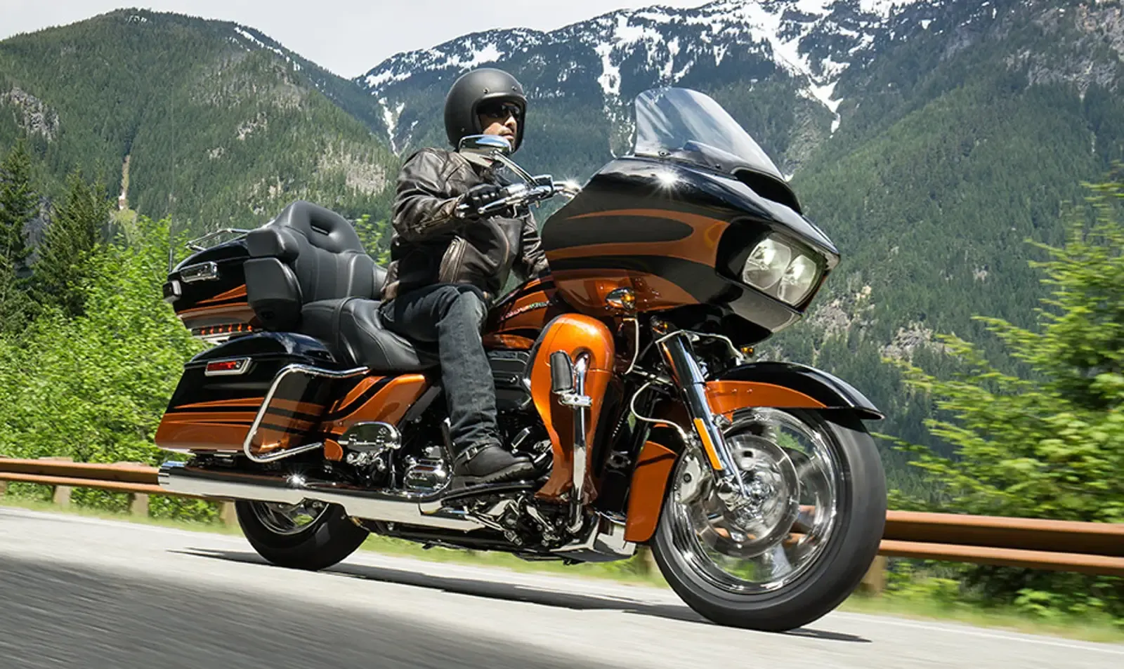 Харлей Дэвидсон Road Glide Ultra