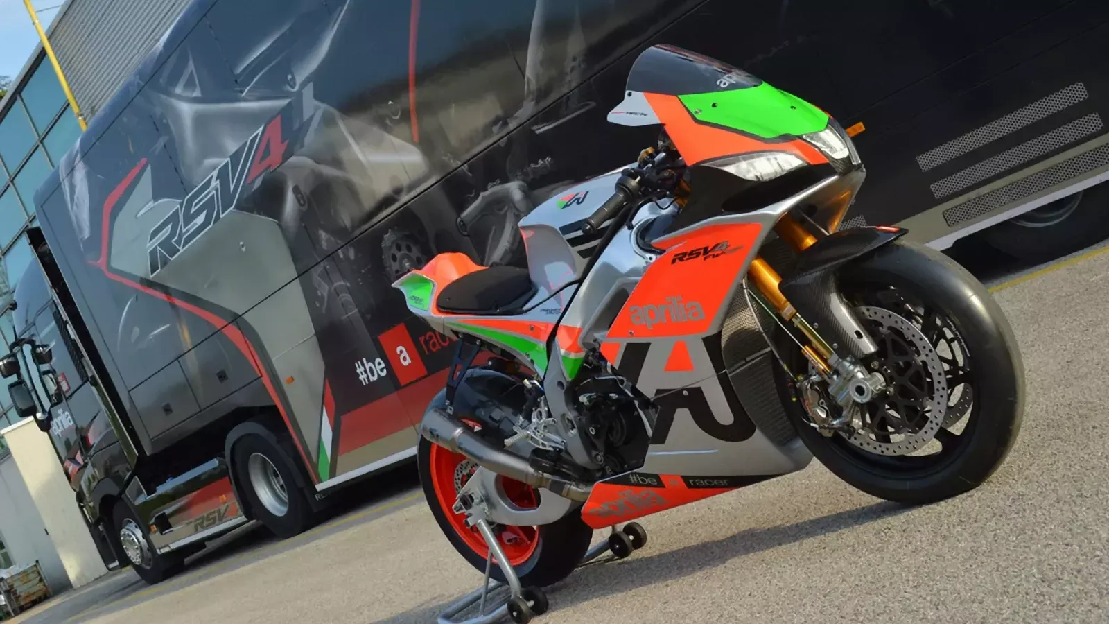 Aprilia rsv4 2017