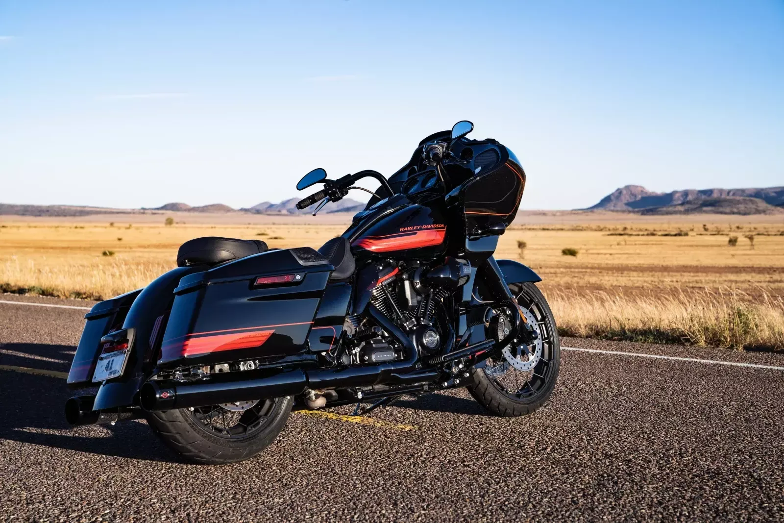 Харлей Дэвидсон CVO Road Glide