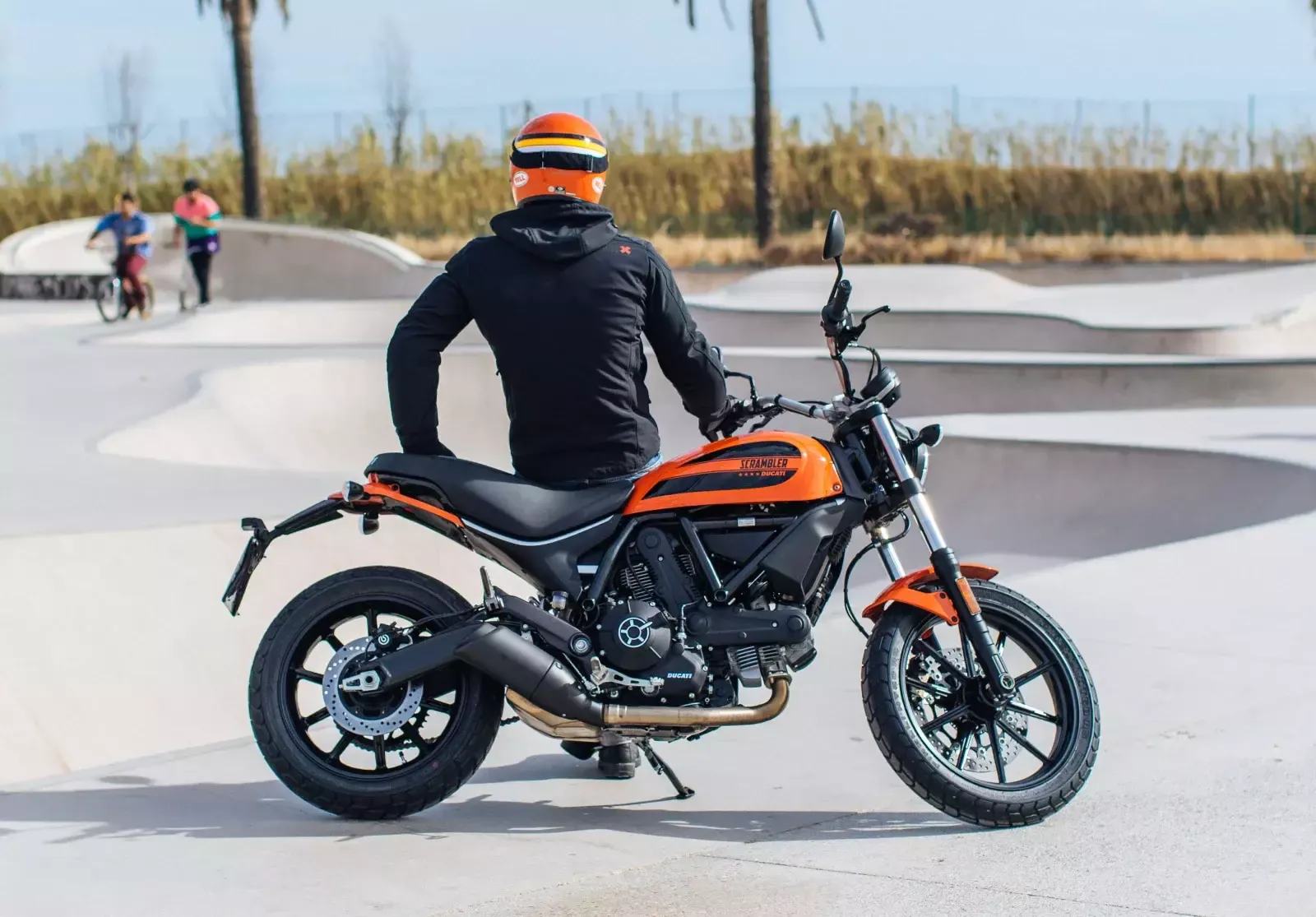 Ducati Scrambler sixty2