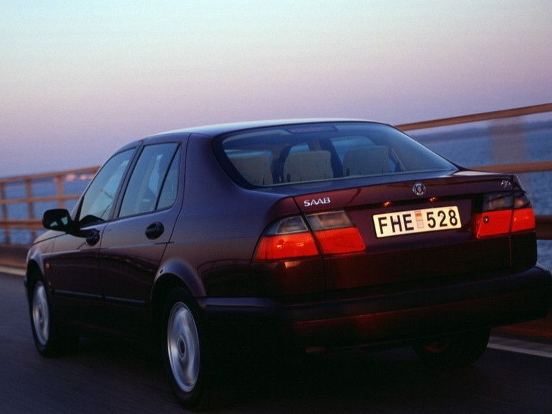 1999 Saab 9-5 Sedan