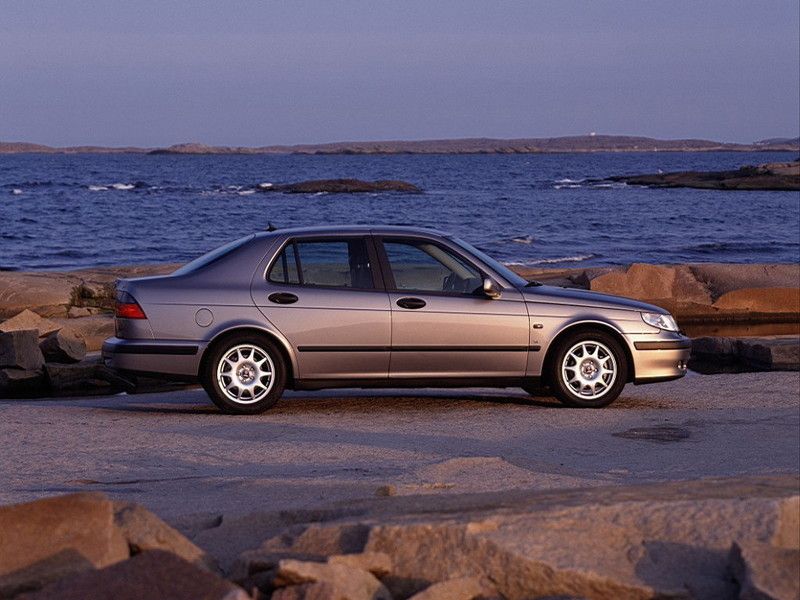 1999 Saab 9-5 Sedan