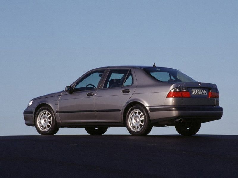 1999 Saab 9-5 Sedan