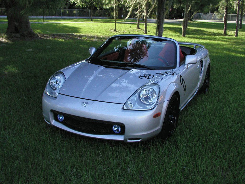 2000 - 2005 Toyota MR2 Spyder