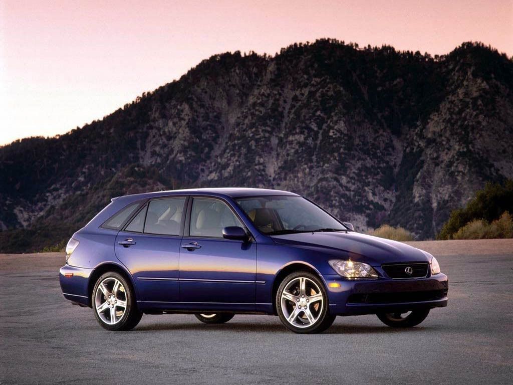 2002 Lexus IS 300 SportCross