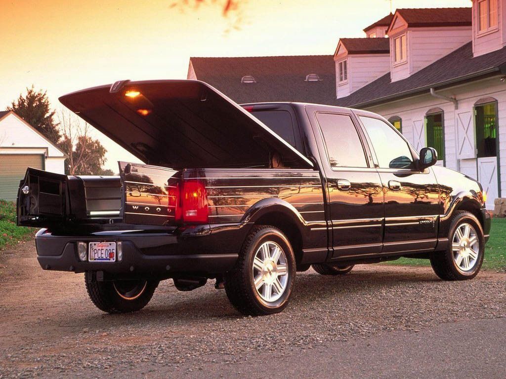 2001 - 2002 Lincoln Blackwood