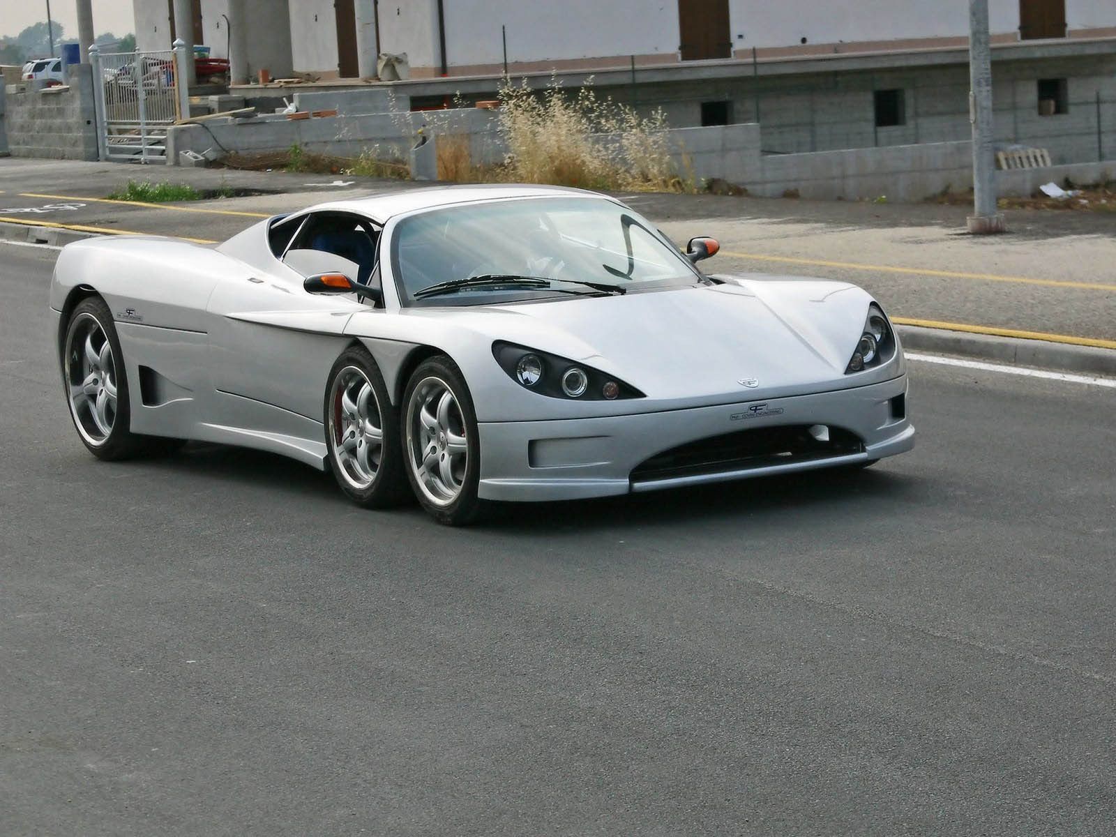 2003 C6W - The Six Wheel Sports Car