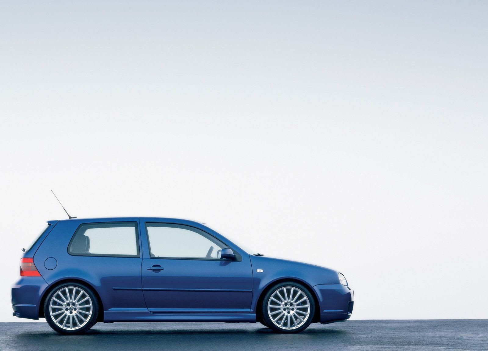 2003 Volkswagen Golf R32